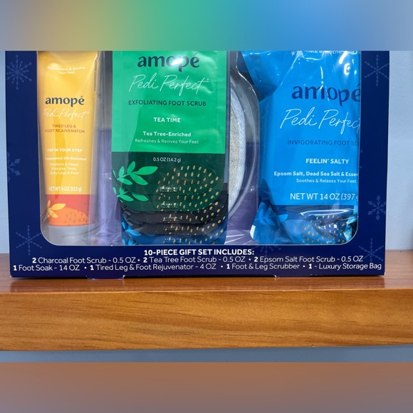 AMOPE Pampering Kit 10 Piece Gift Set BRAND NEW IN BOX Never Used - Picture 2 of 7